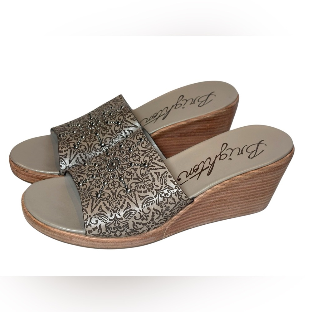 VERY NICE Brighton Platform Wedge Sandals Slides
Ladies 8.5